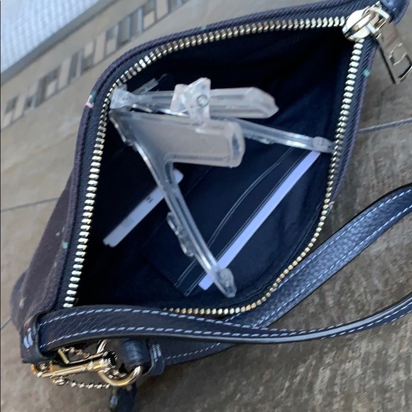 DISNEY X COACH GALLERY POUCH SV/MIDNIGHT
NWT - Picture 7 of 16